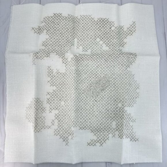 Wonderart Counted Cross Stitch Stitchery Kit 16" Pillow Fringe Poppy Kitschy - Picture 3 of 6